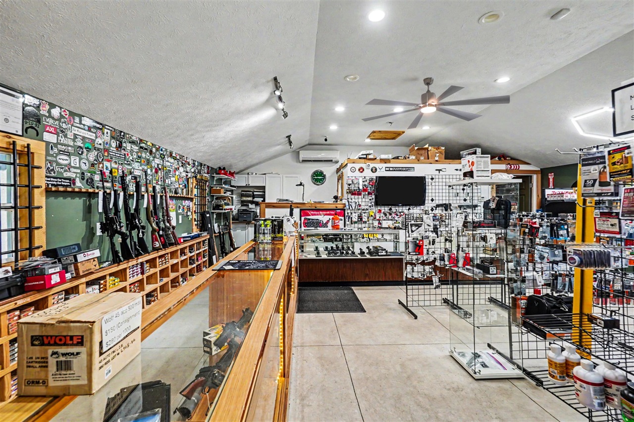 2811 S Sheridan Road Property Photo 14
