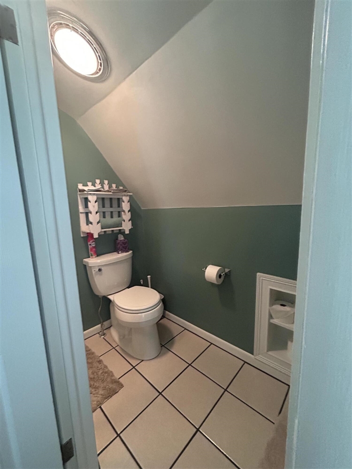 595 Rolling Meadows Drive Property Photo 10