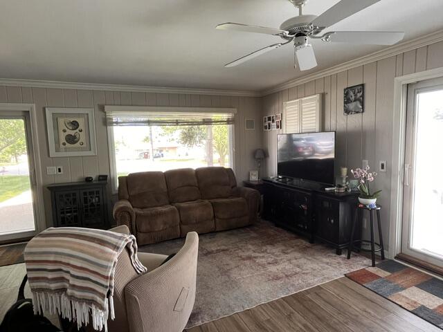 595 Rolling Meadows Drive Property Photo 28