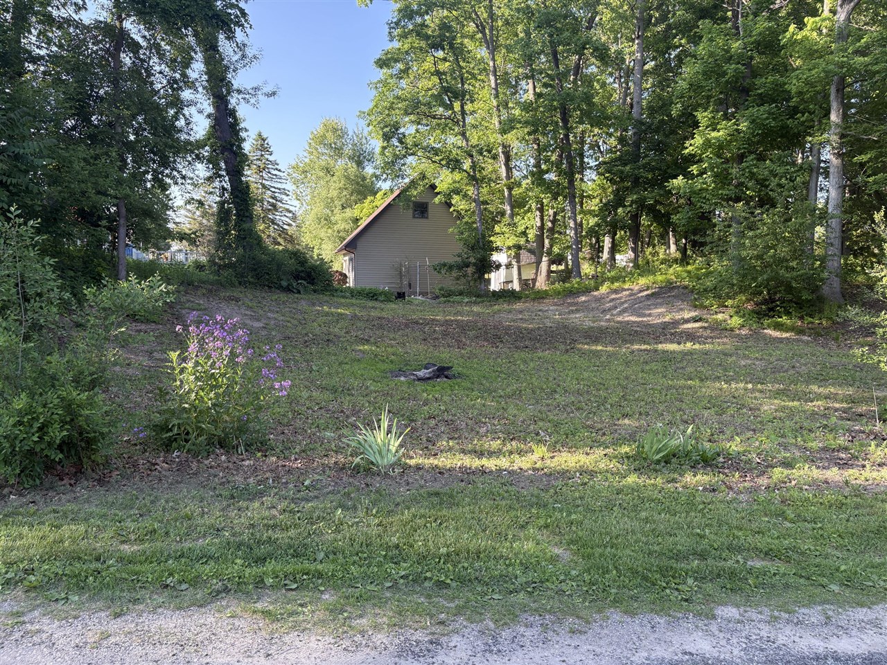 444 Poplar Street Property Photo 1