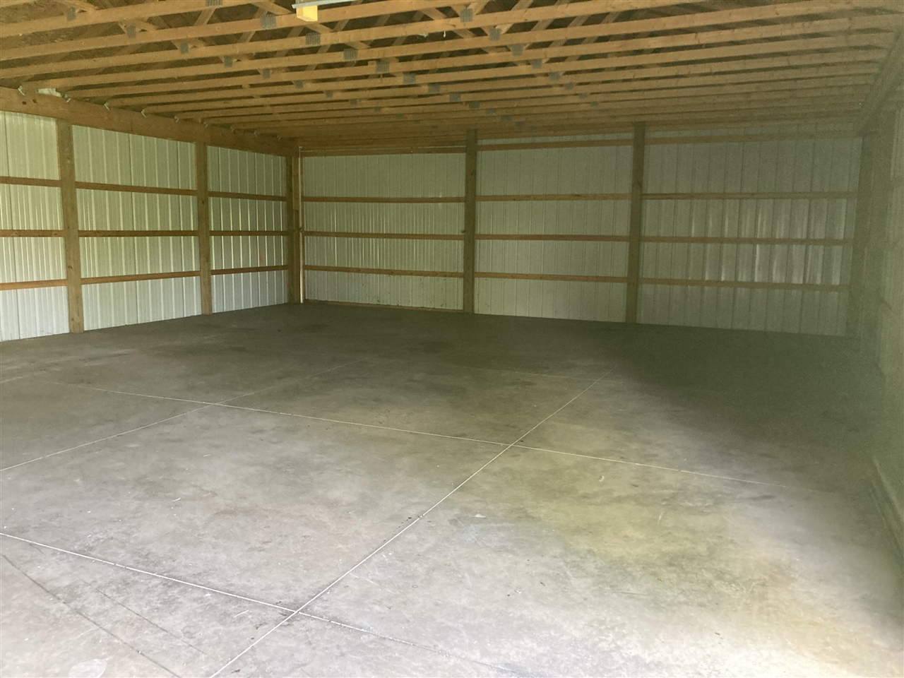 7052 E Drive Property Photo 6