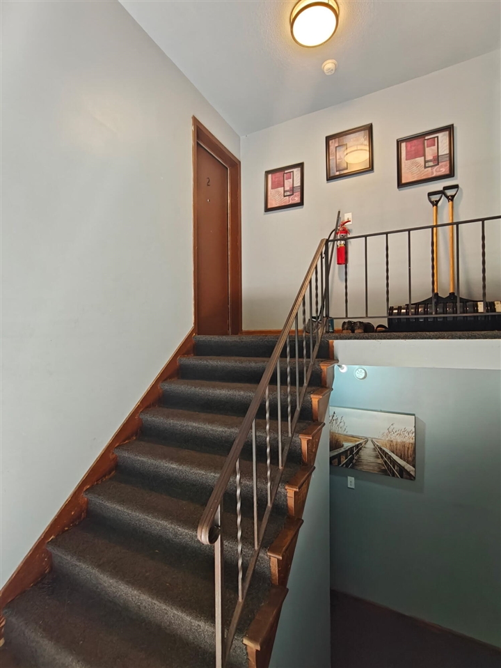 1870 Prairie Parkway Property Photo 4