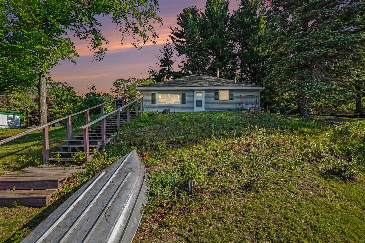 5207 E High Tower Lake Road Property Photo 1