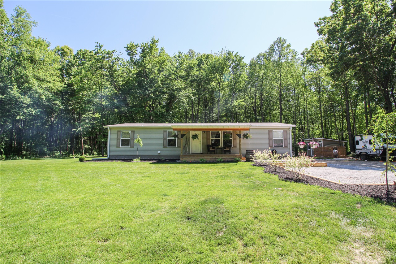 10877 Floating Bridge Road Property Photo 4