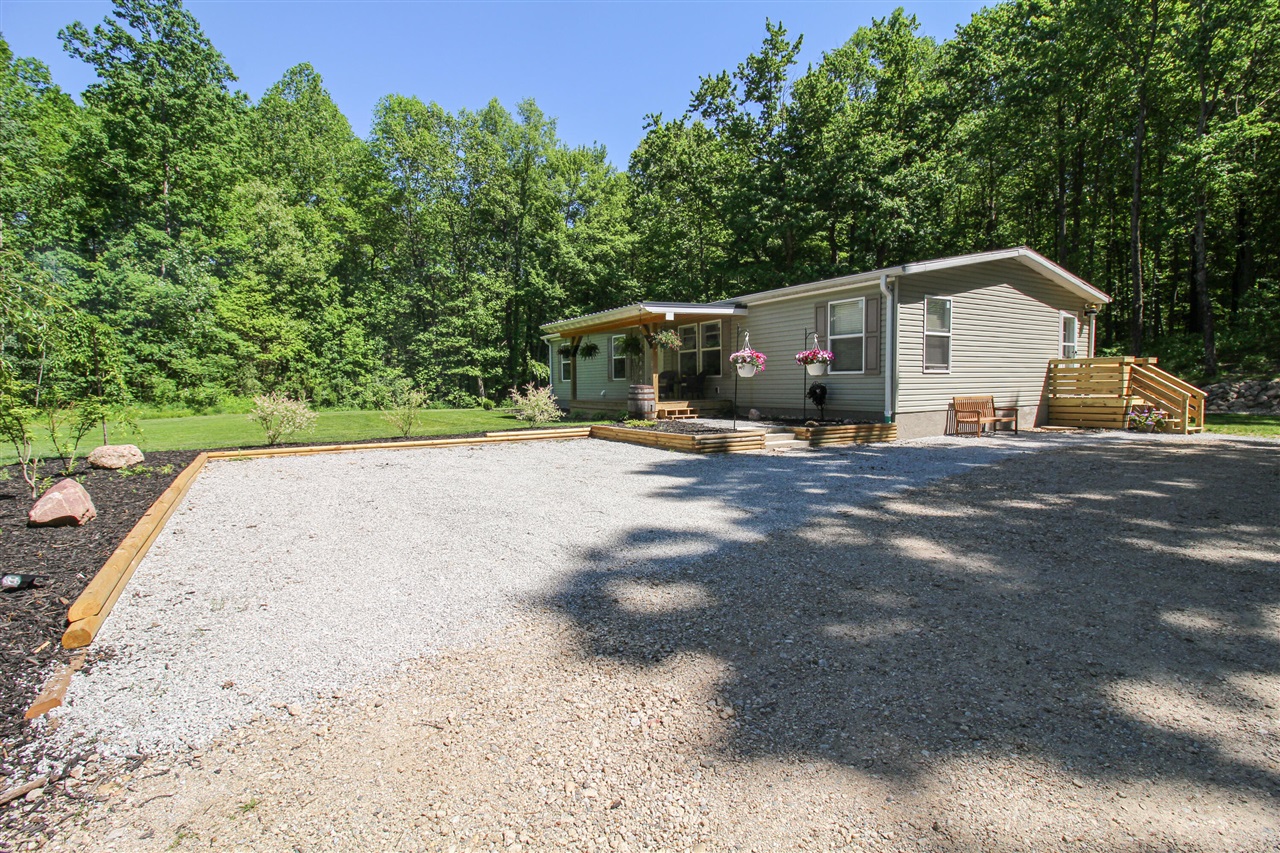 10877 Floating Bridge Road Property Photo 5