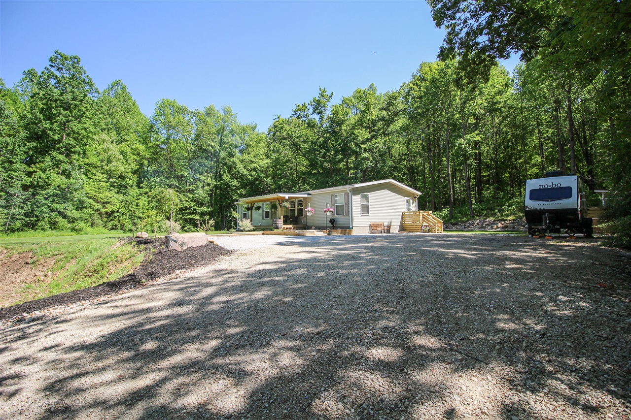 10877 Floating Bridge Road Property Photo 6