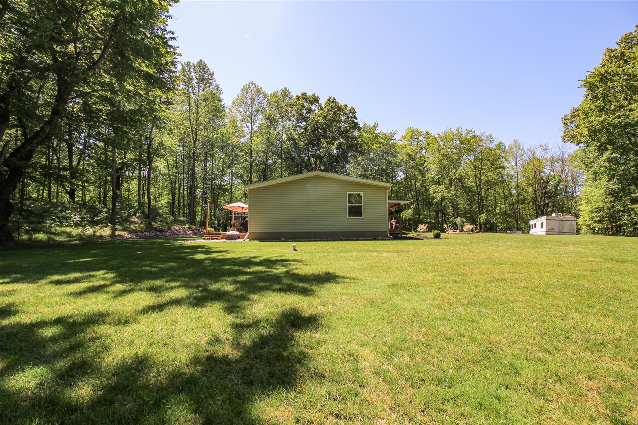 10877 Floating Bridge Road Property Photo 8