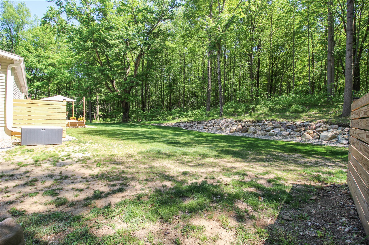 10877 Floating Bridge Road Property Photo 13