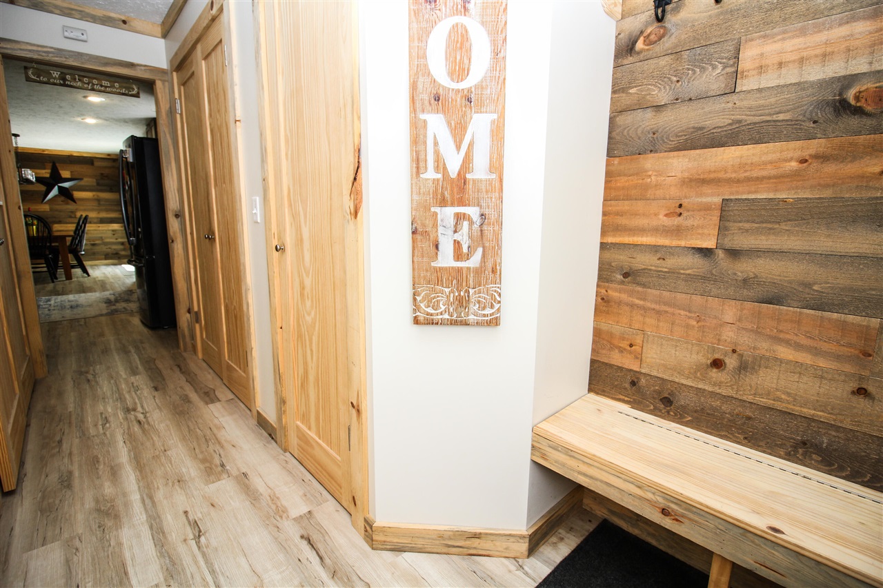 10877 Floating Bridge Road Property Photo 32
