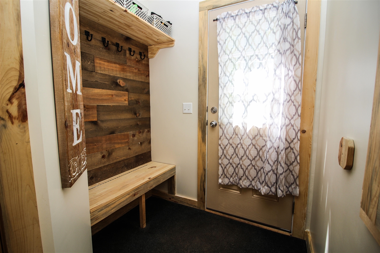 10877 Floating Bridge Road Property Photo 33