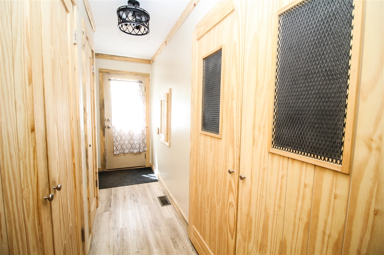 10877 Floating Bridge Road Property Photo 34