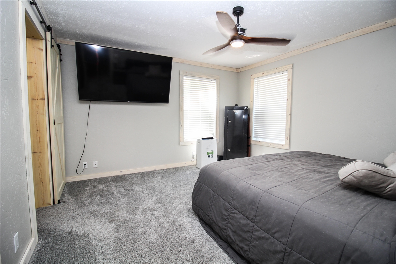 10877 Floating Bridge Road Property Photo 35