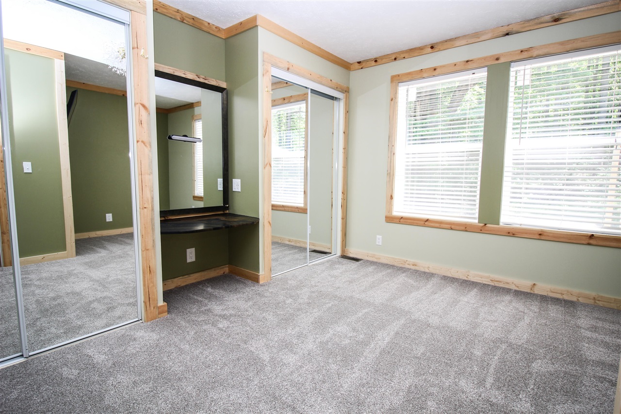 10877 Floating Bridge Road Property Photo 40
