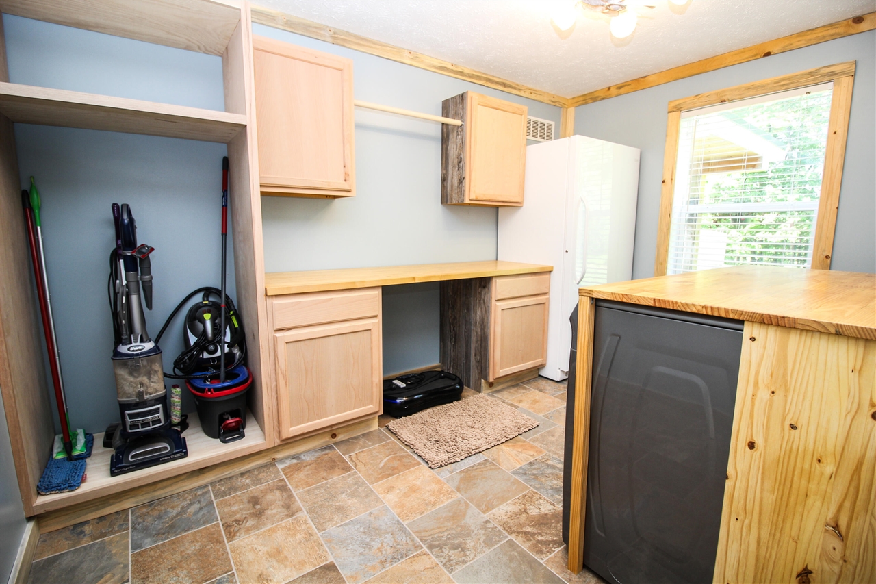 10877 Floating Bridge Road Property Photo 44