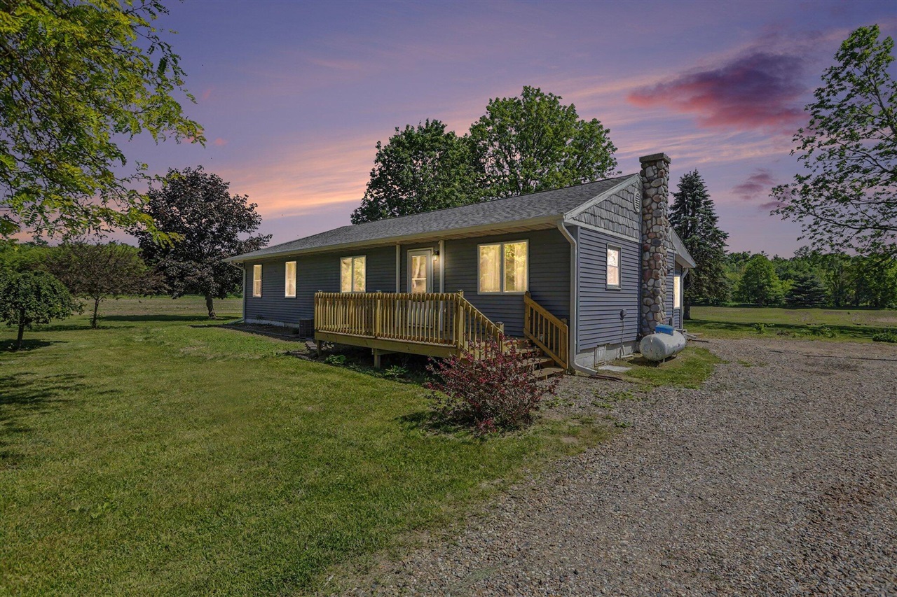 22111 Dutch Settlement Street Property Photo 1