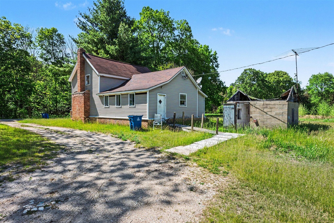 213 19th Street Property Photo 14