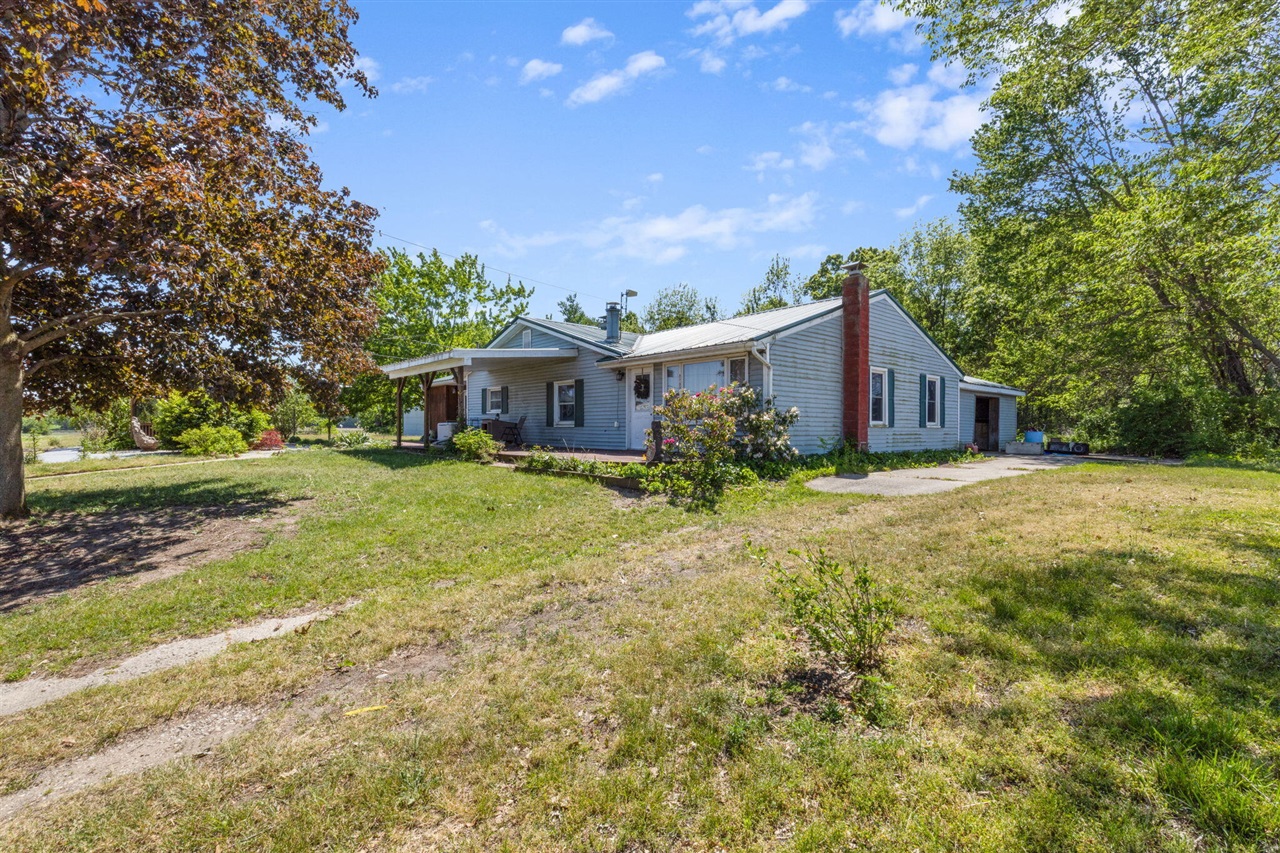 2750 Beebe Road Property Photo 21