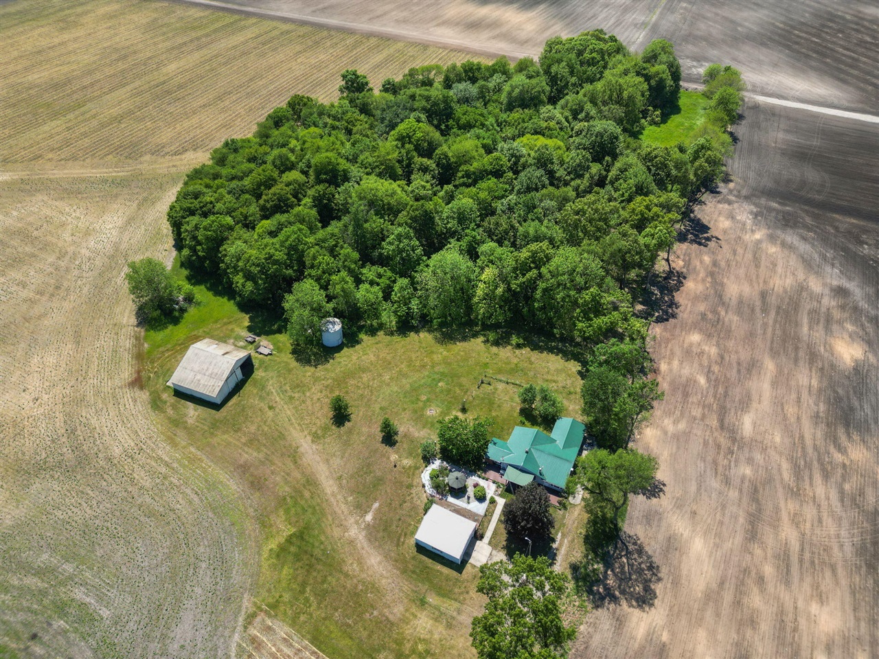 2750 Beebe Road Property Photo 26