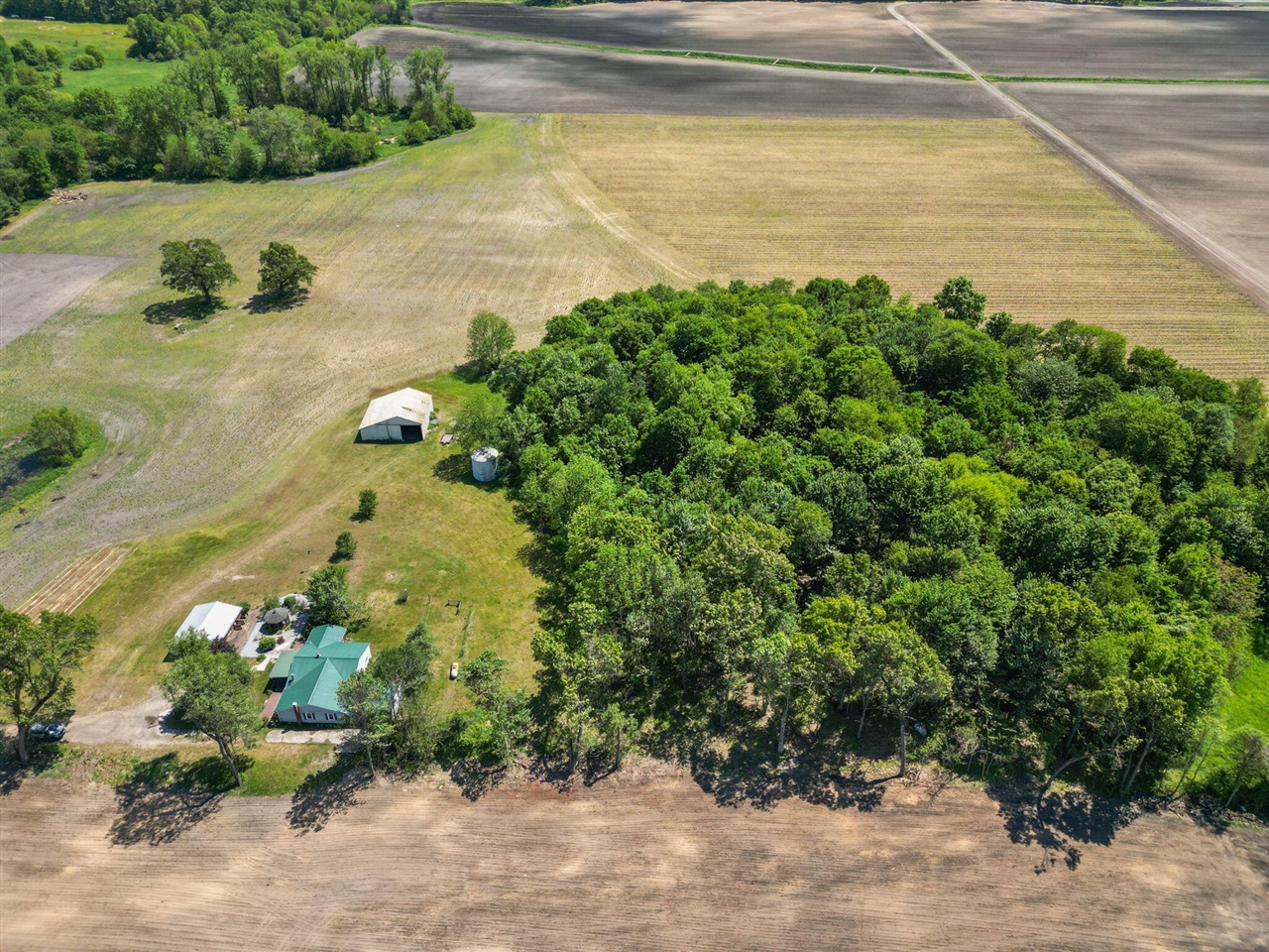 2750 Beebe Road Property Photo 28