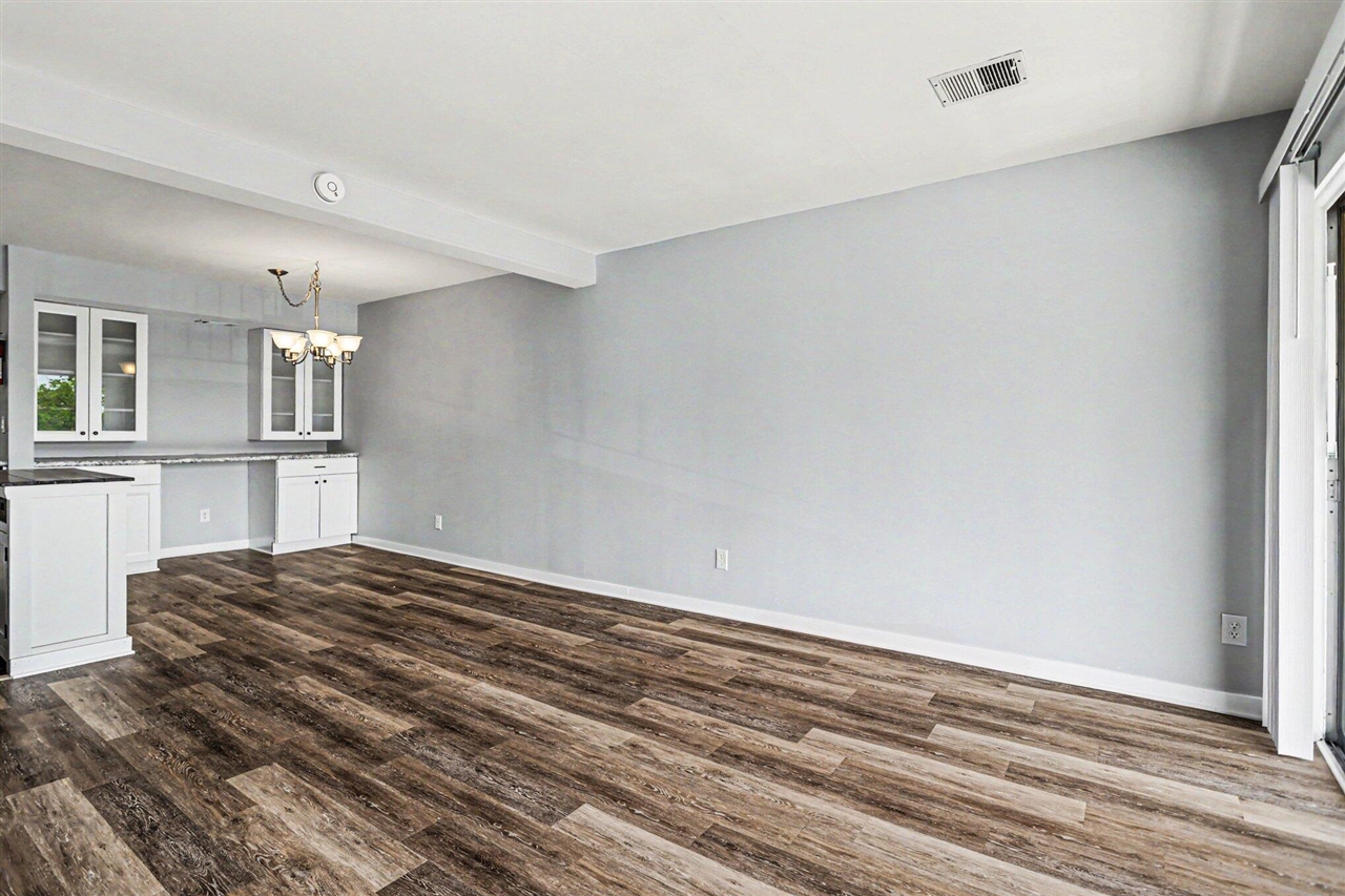 734 W Kilgore Road Property Photo 16