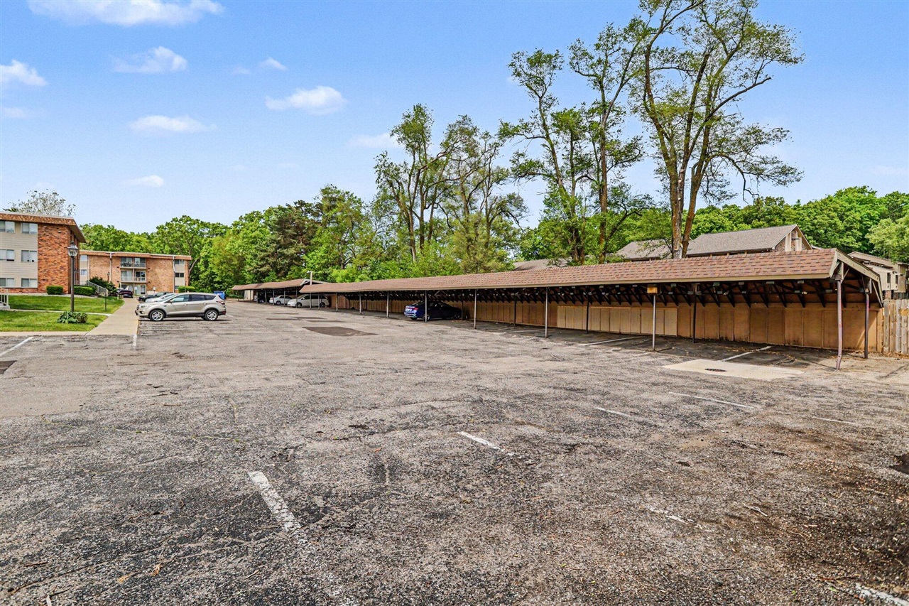 734 W Kilgore Road Property Photo 29