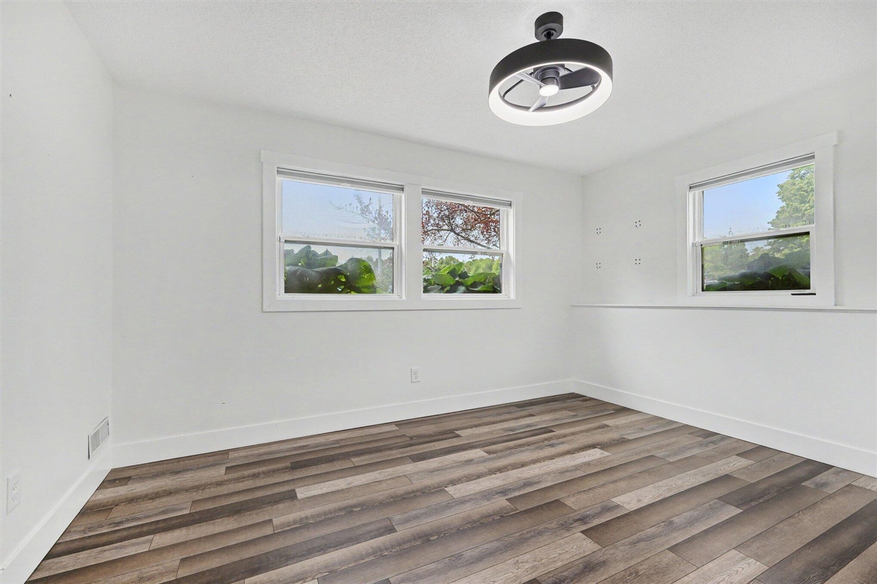2865 S Patterson Road Property Photo 15