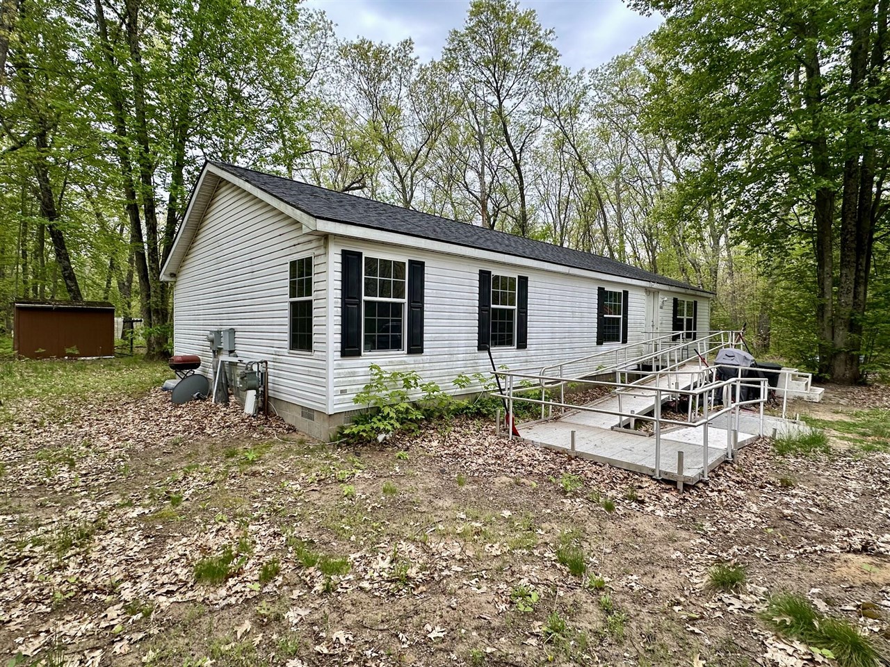 7127 Wever Road Property Photo 1