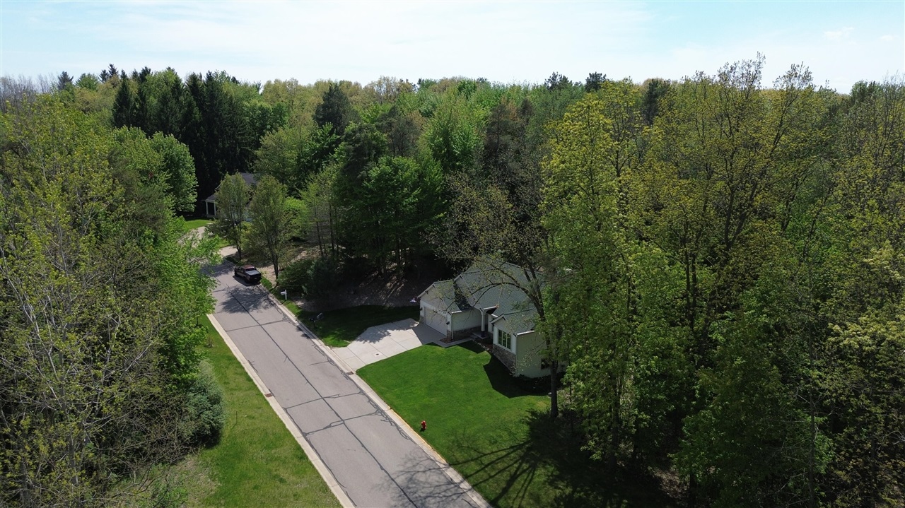 710 Glen Oak Drive Property Photo 27