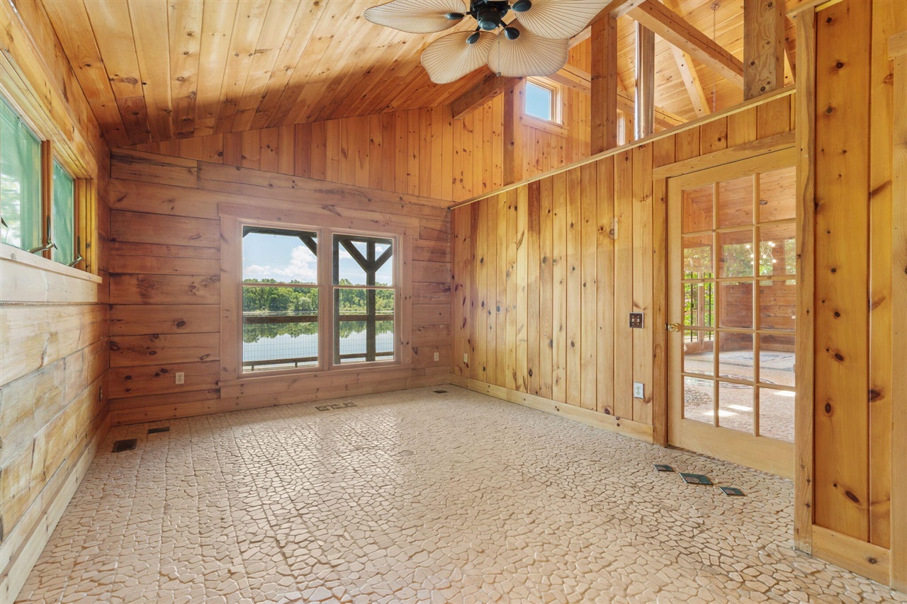 210 Spring Lake Drive Property Photo 15