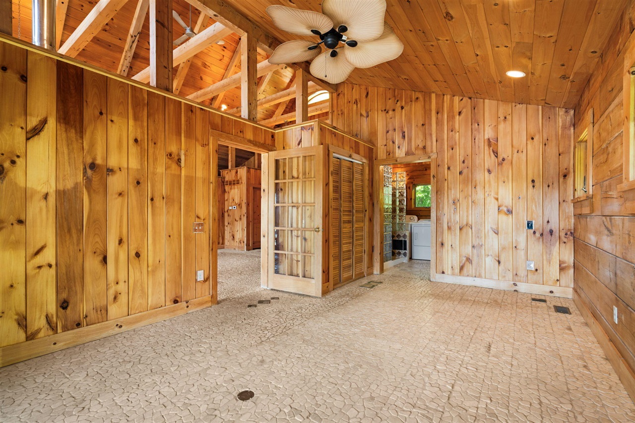 210 Spring Lake Drive Property Photo 17
