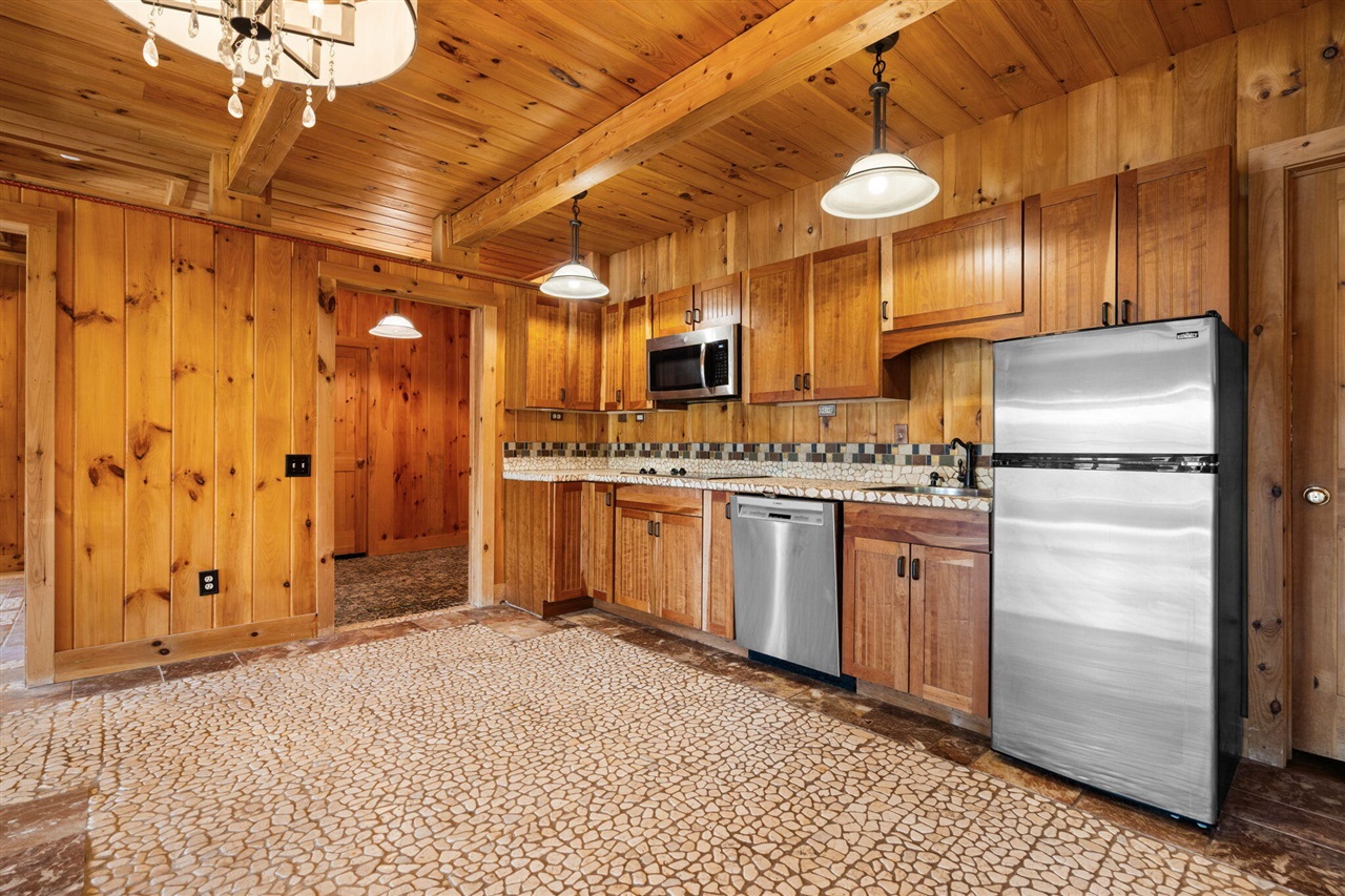 210 Spring Lake Drive Property Photo 33