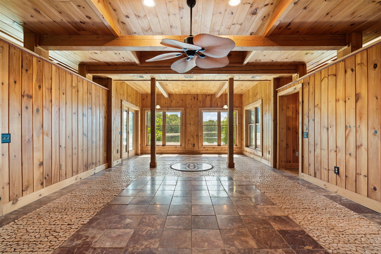 210 Spring Lake Drive Property Photo 34