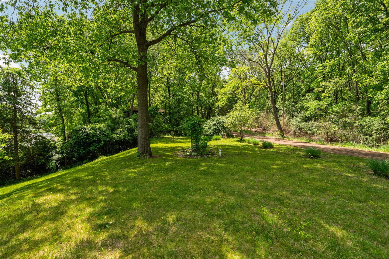 210 Spring Lake Drive Property Photo 54