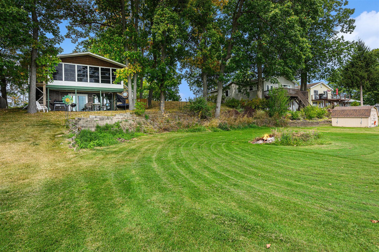 11681 Scott Park Road Property Photo 1