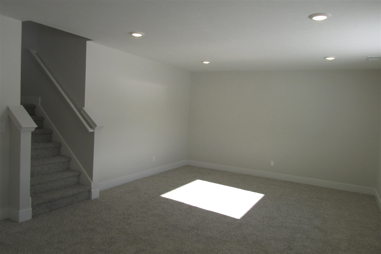 15730 Hawley Drive Property Photo 15
