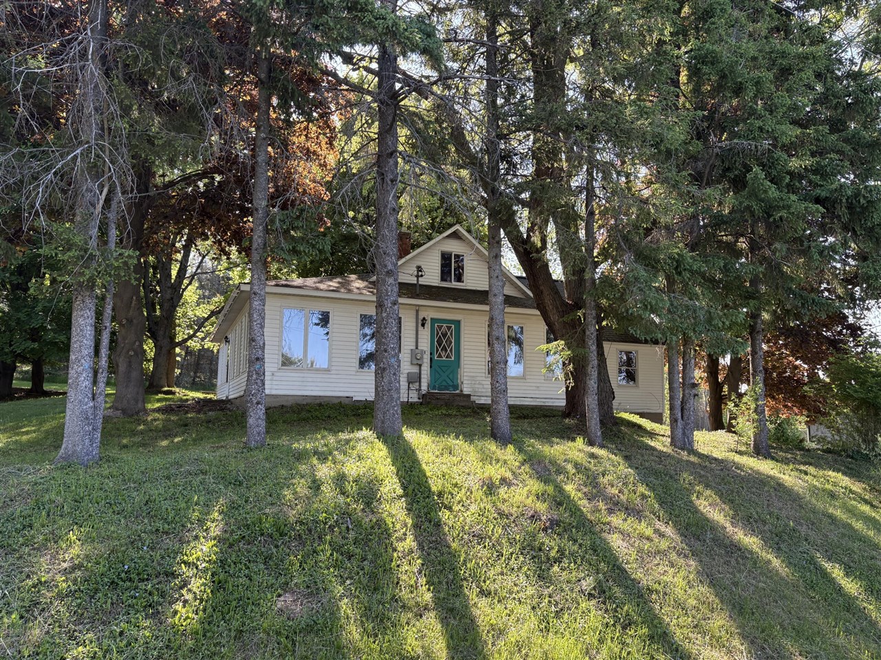 8819 Erdman Road Property Photo 1