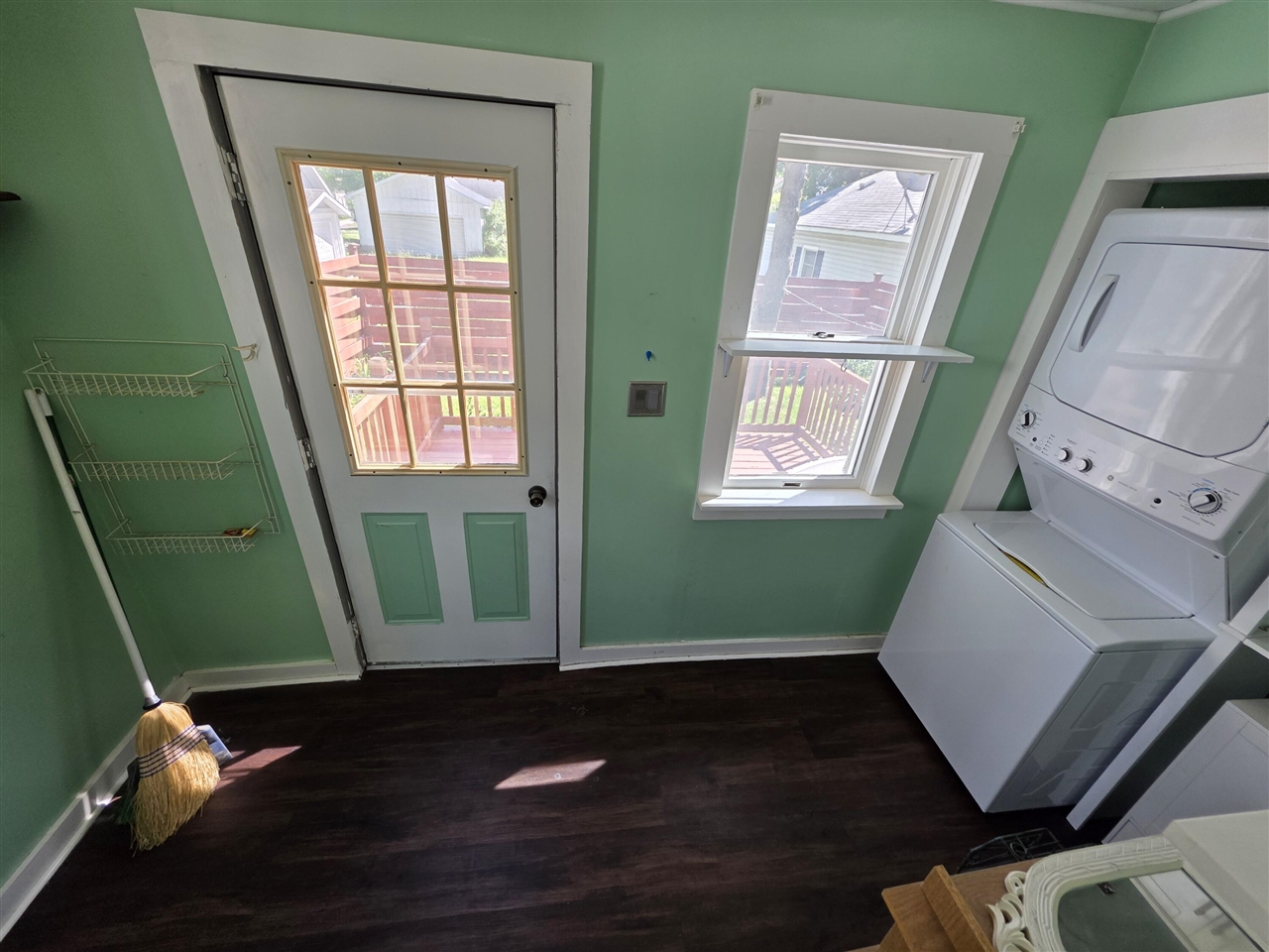 299 4th Street Property Photo 18
