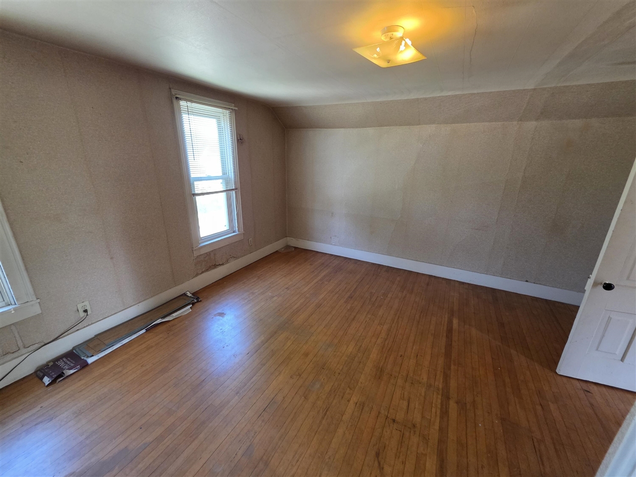 299 4th Street Property Photo 22
