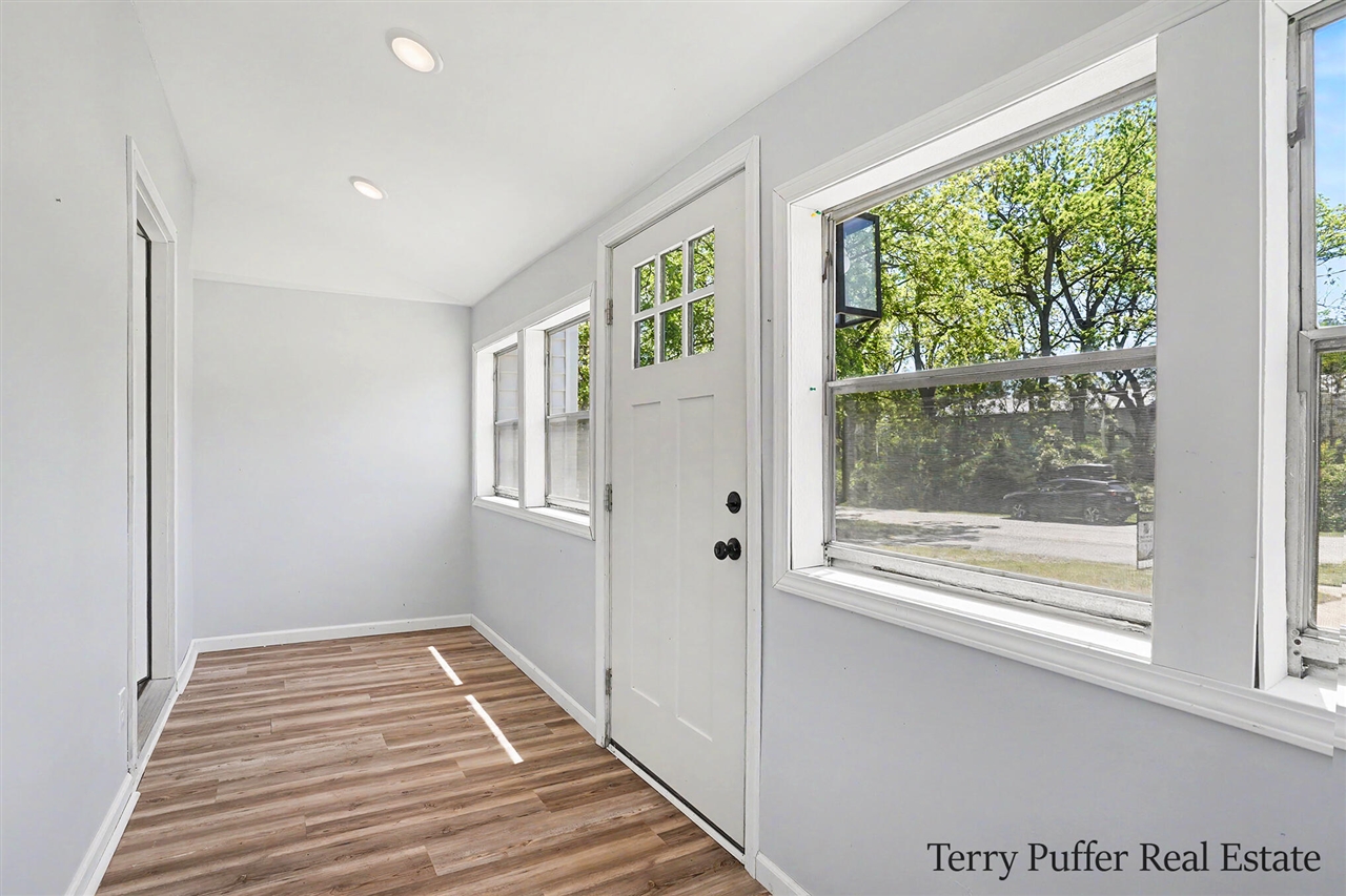 416 Pine Street Property Photo 4