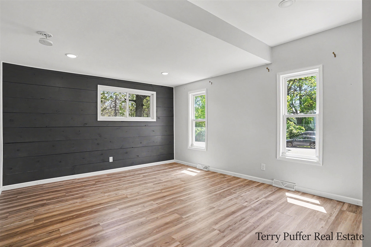 416 Pine Street Property Photo 10