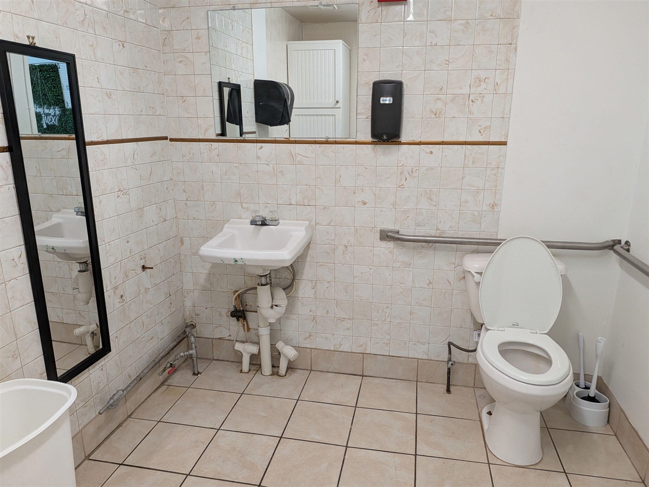4342 Division Avenue Property Photo 4