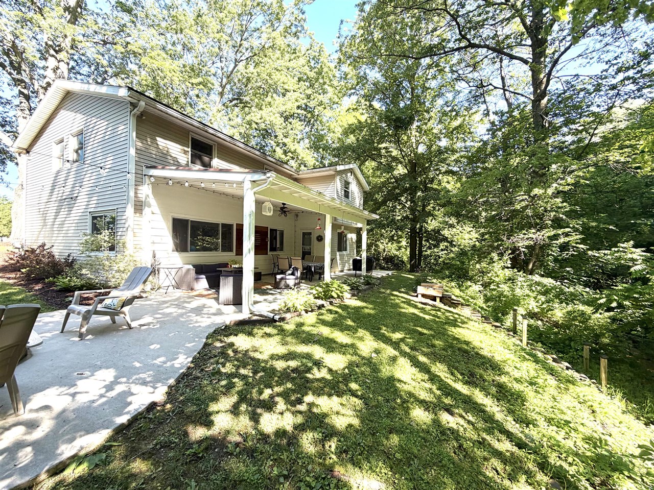 723 Arbor Court Property Photo 1
