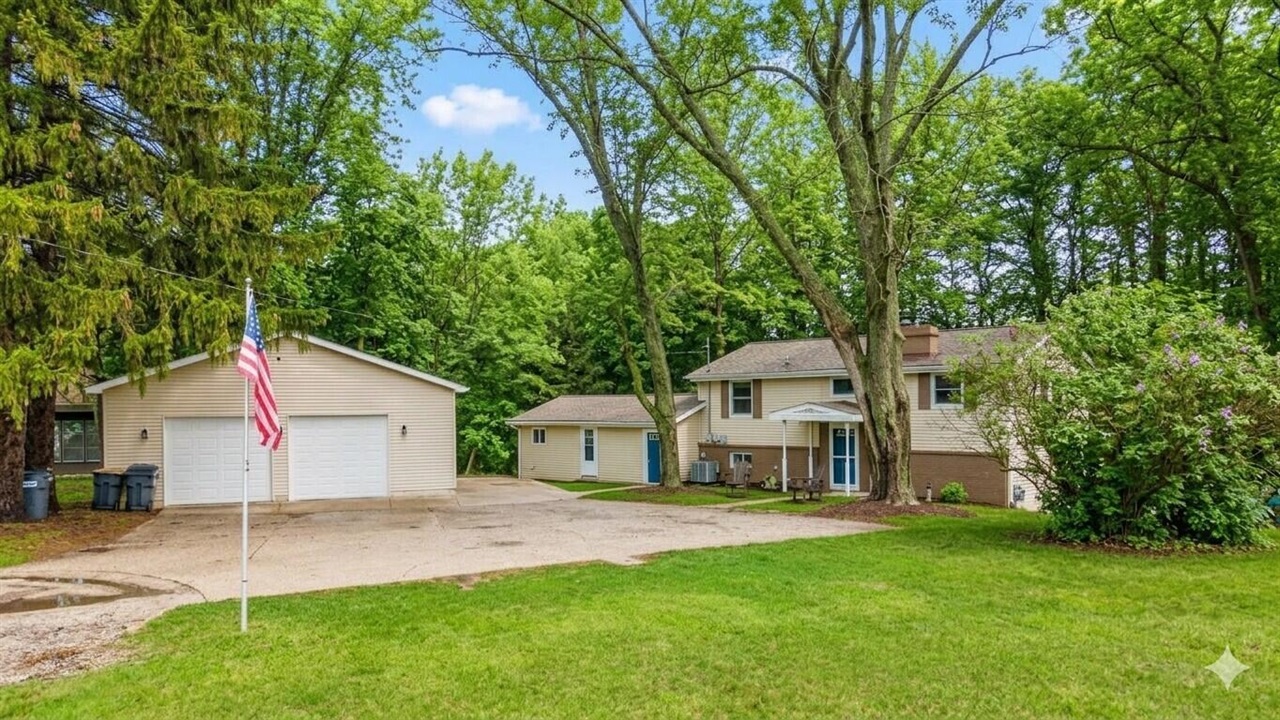 723 Arbor Court Property Photo 76