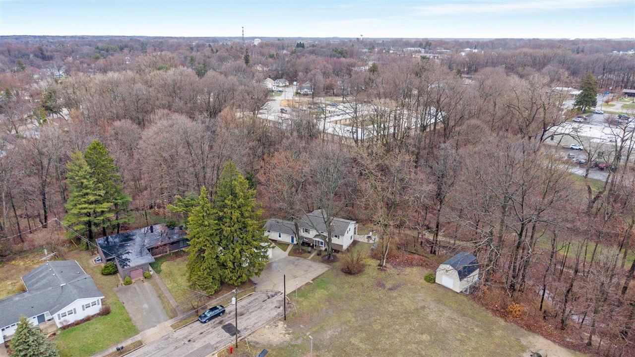 723 Arbor Court Property Photo 82