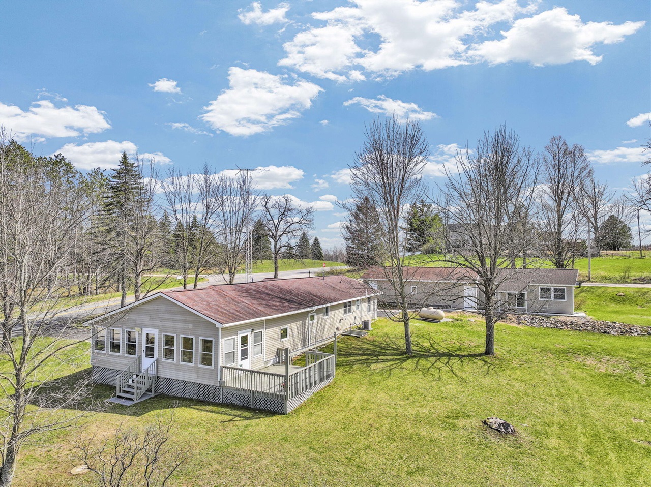 10976 E 3 Mile Road Property Photo 2