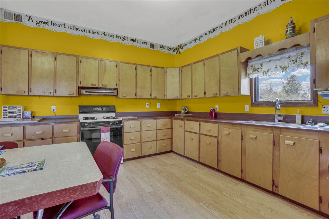 10976 E 3 Mile Road Property Photo 16