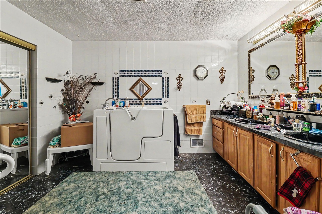 1189 W White Road Property Photo 16
