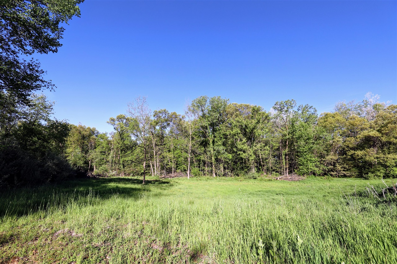 Onsted Highway Property Photo 21