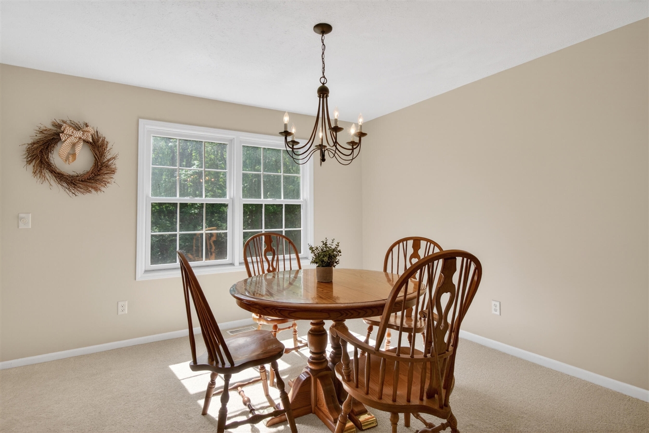 2073 Elwood Boulevard Property Photo 13