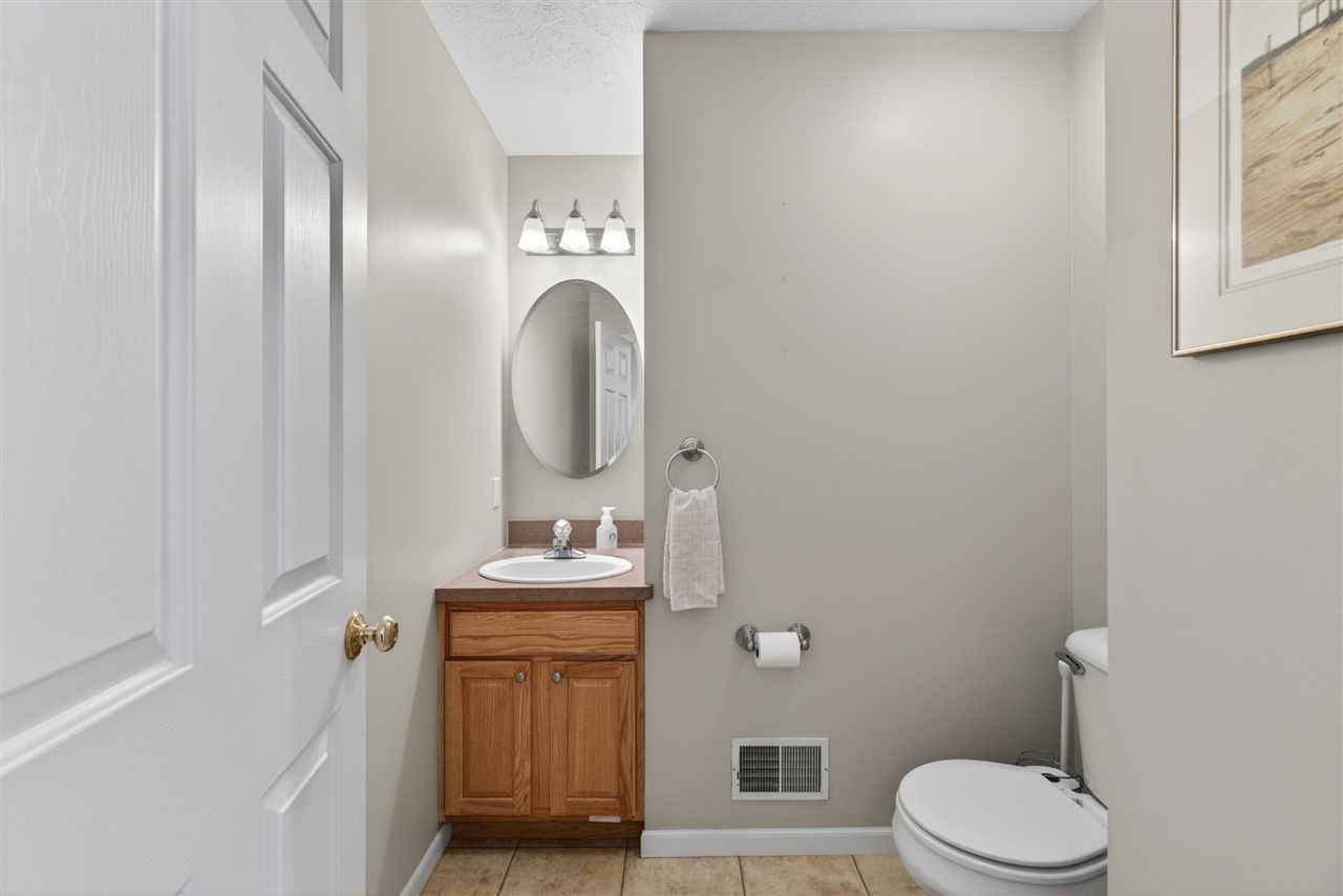 2073 Elwood Boulevard Property Photo 21